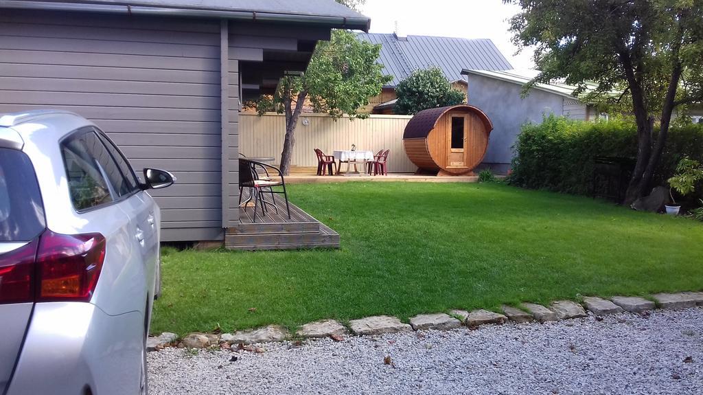 Reta Puhkemajad Villa Haapsalu Buitenkant foto